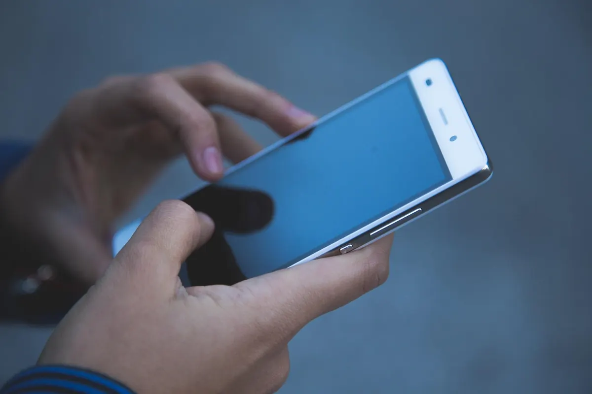 How to Back Up Your Smartphone Photos to a UK Cloud Service Safely